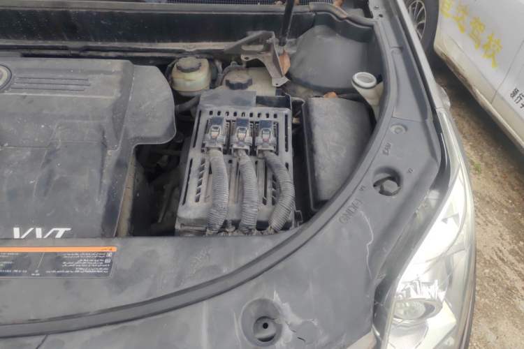 Used Cadillac SRX 2014 3.0L Comfort Model Engine Bay Left