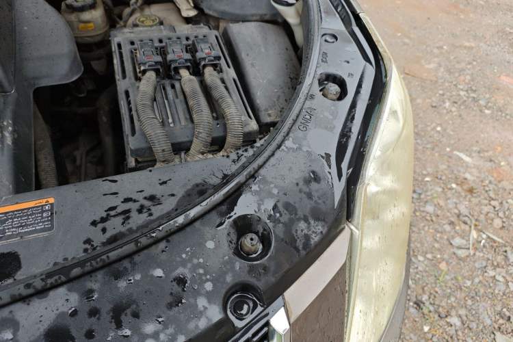 Used Cadillac SRX 2014 3.0L Comfort Model Engine Bay Left