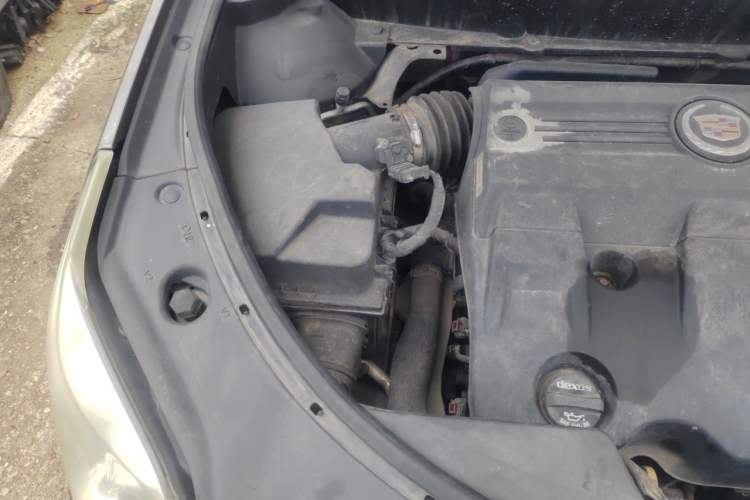 Used Cadillac SRX 2014 3.0L Comfort Model Engine Bay Right