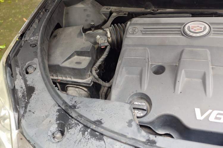 Used Cadillac SRX 2014 3.0L Elite Model Engine Bay Right