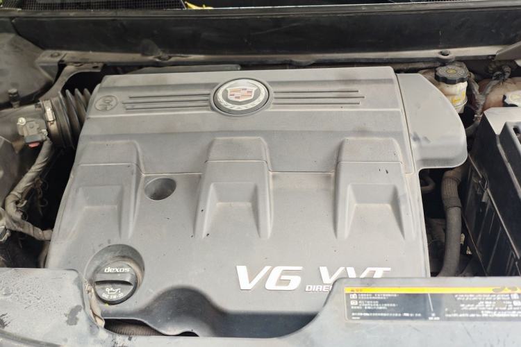 Used Cadillac SRX 2014 3.0L Elite Model Engine Bay