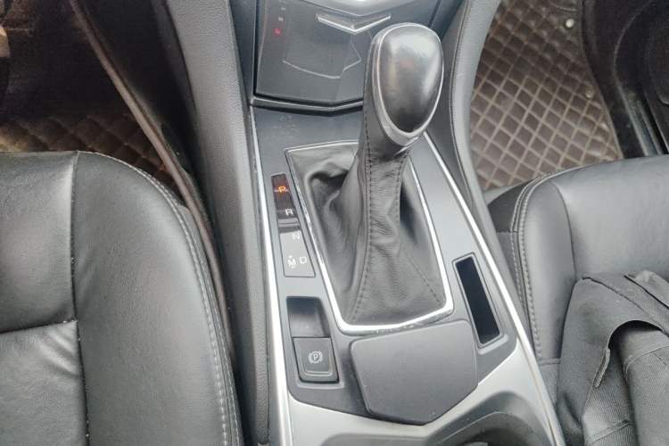Used Cadillac SRX 2014 3.0L Comfort Model Gear Lever