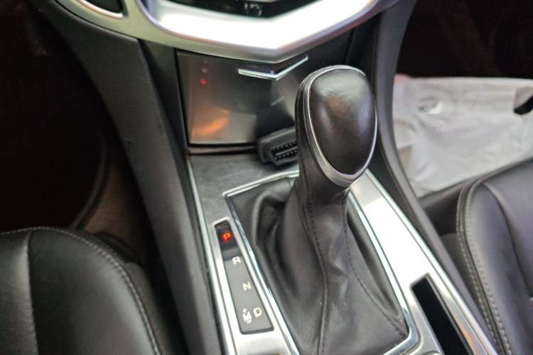 Used Cadillac SRX 2014 3.0L Comfort Model Gear Lever