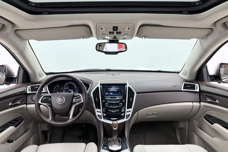 Used Cadillac SRX 2014 3.0L Luxury Model Interior 3