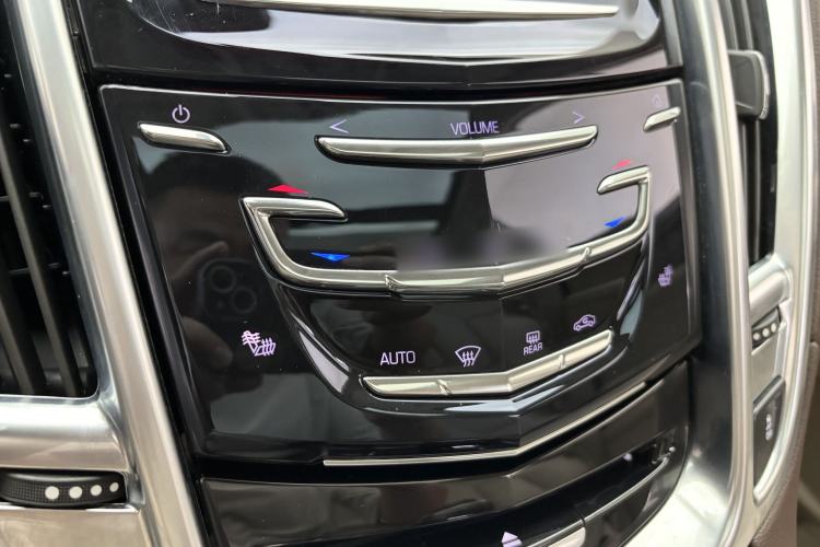 Used Cadillac SRX 2014 3.0L Luxury Model Interior 4