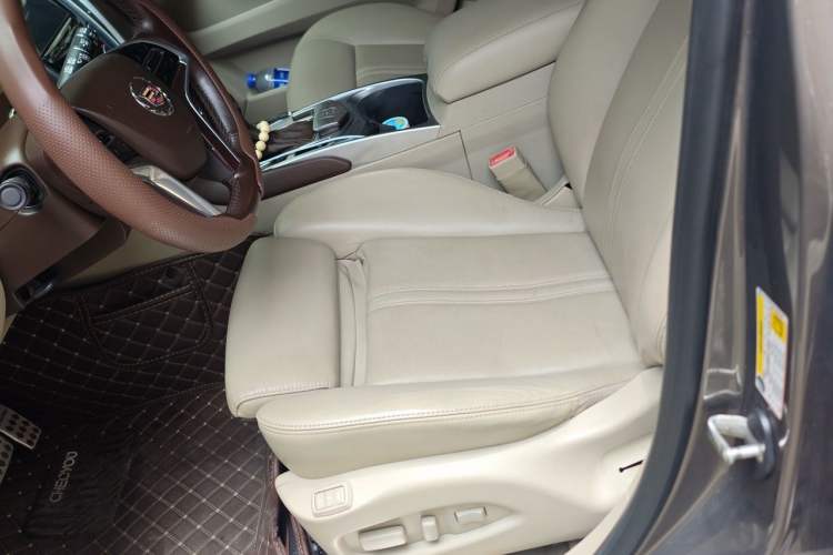 Used Cadillac SRX 2014 3.0L Elite Model Left Front Seat