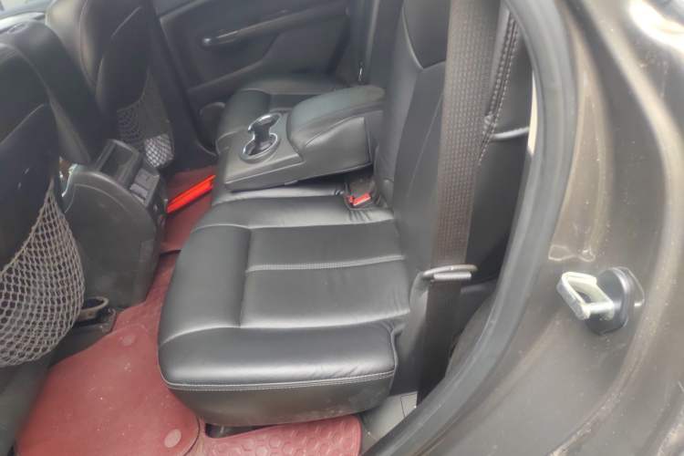 Used Cadillac SRX 2014 3.0L Comfort Model Left Rear Seat