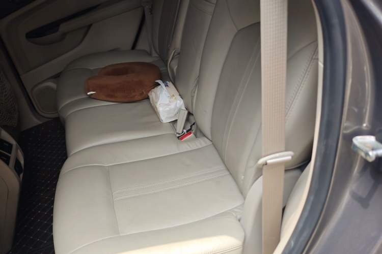 Used Cadillac SRX 2014 3.0L Elite Model Left Rear Seat