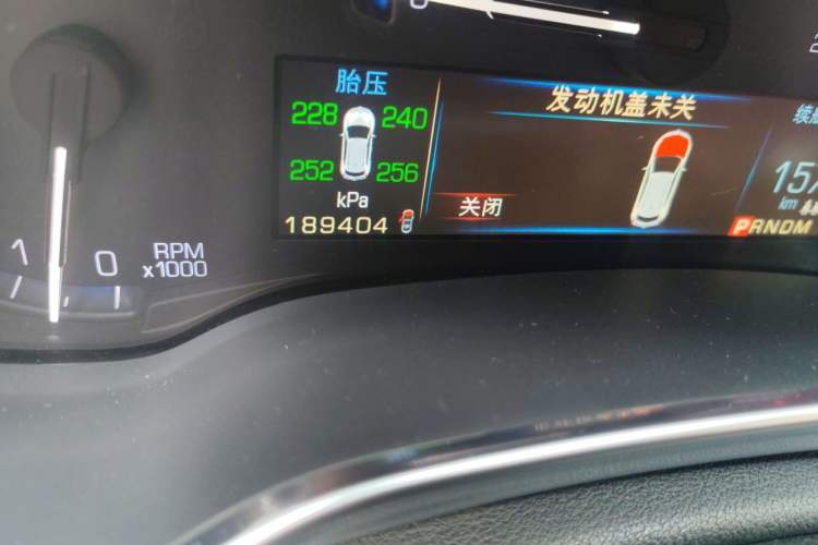 Used Cadillac SRX 2014 3.0L Comfort Model Odometer Close Up