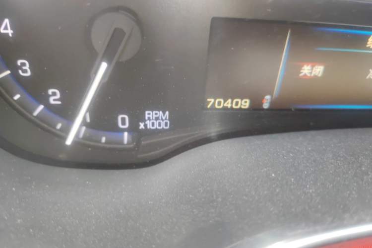 Used Cadillac SRX 2014 3.0L Comfort Model Odometer Close Up