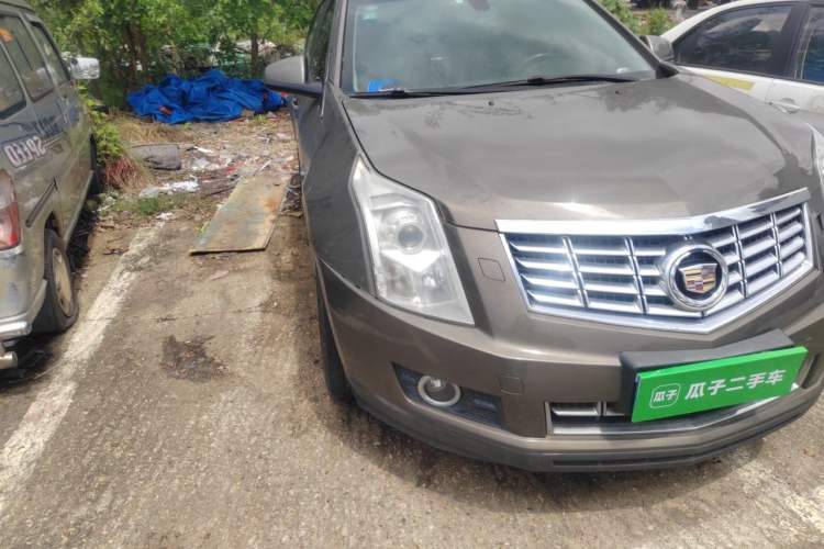 Used Cadillac SRX 2014 3.0L Comfort Model Right Front Headlight