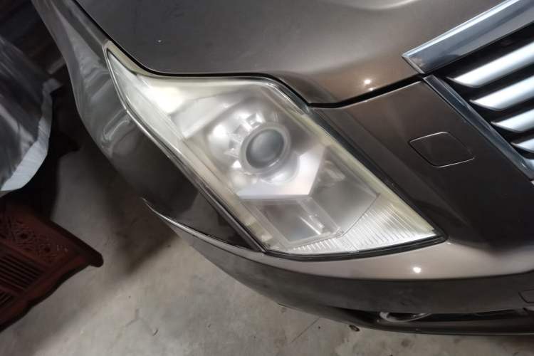Used Cadillac SRX 2014 3.0L Leading Model Right Front Headlight