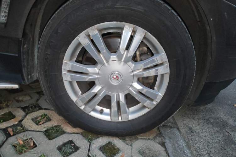 Used Cadillac SRX 2014 3.0L Luxury Model Right Front Wheel Hub