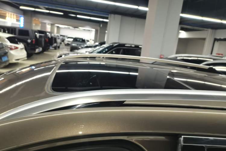 Used Cadillac SRX 2014 3.0L Luxury Model Roof
