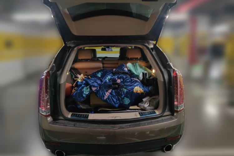 Used Cadillac SRX 2014 3.0L Elite Model Trunk
