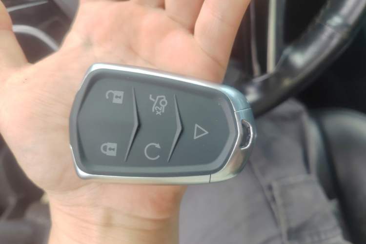 Used Cadillac SRX 2014 3.0L Comfort Model Vehicle Key