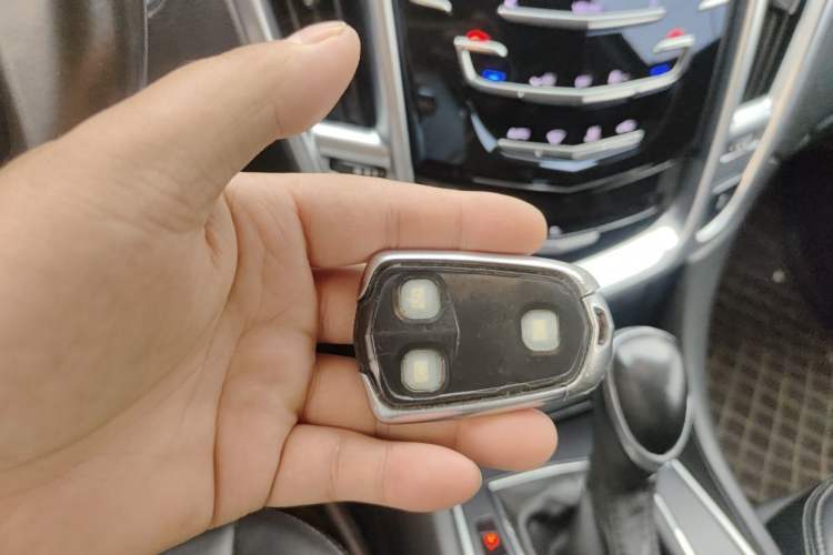 Used Cadillac SRX 2014 3.0L Comfort Model Vehicle Key