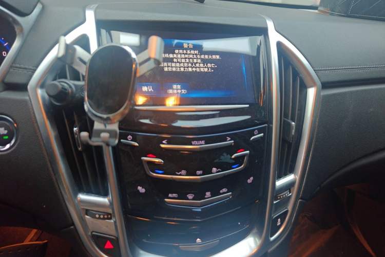 Used Cadillac SRX 2014 3.0L Elite Model Audio And AC Panel