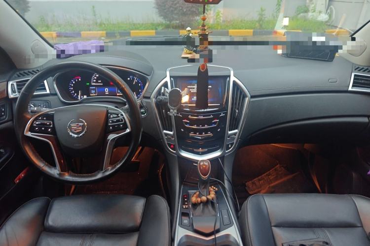 Used Cadillac SRX 2014 3.0L Elite Model Center Console