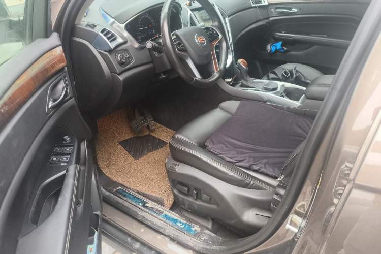 Used Cadillac SRX 2014 3.0L Elite Model Driver Seat
