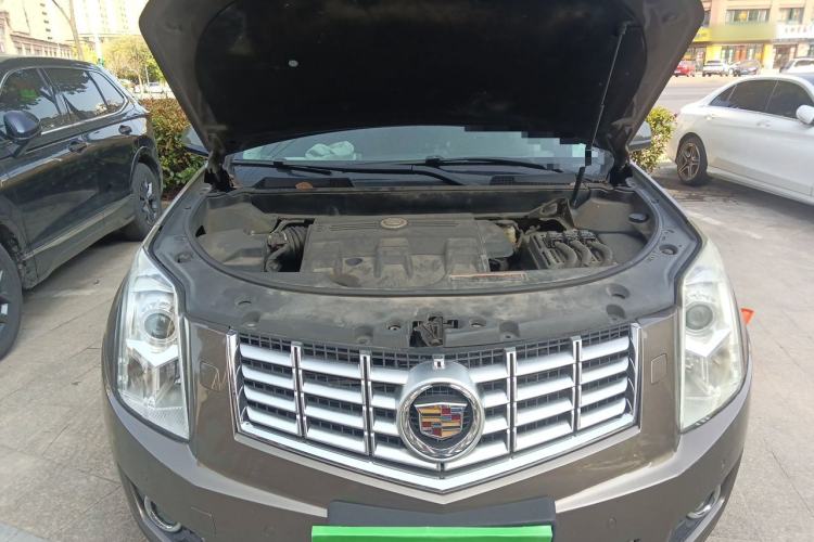 Used Cadillac SRX 2014 3.0L Elite Model Engine Bay