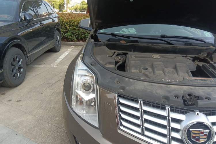 Used Cadillac SRX 2014 3.0L Elite Model Engine Bay Right