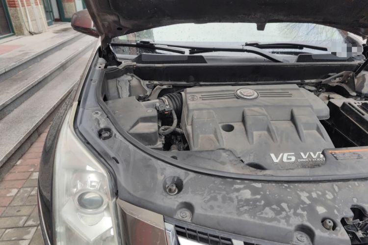 Used Cadillac SRX 2014 3.0L Elite Model Engine Bay Right