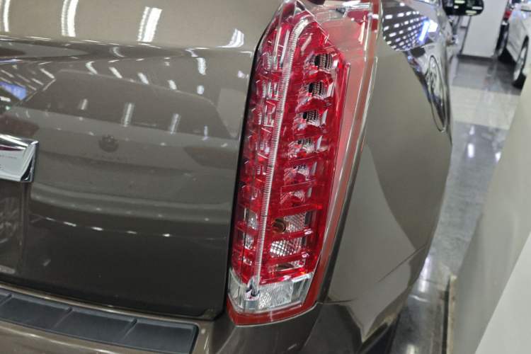 Used Cadillac SRX 2014 3.0L Comfort Model Exterior 6