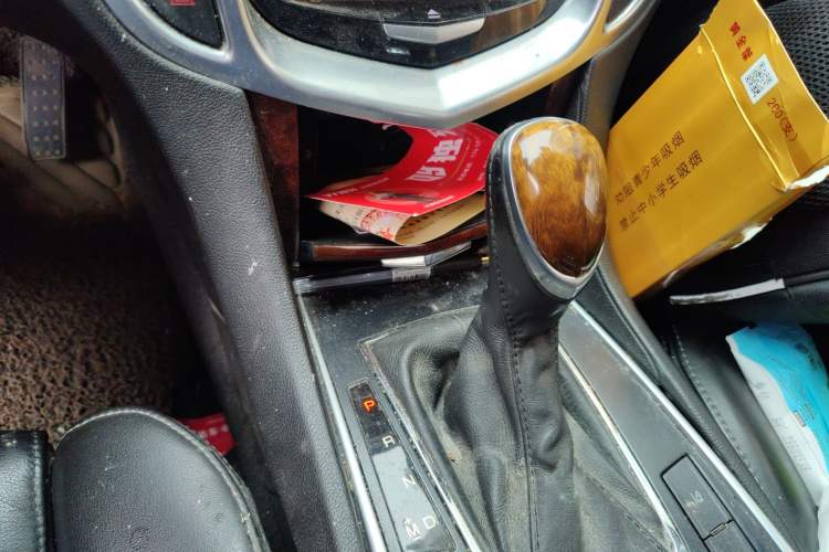 Used Cadillac SRX 2014 3.0L Flagship Model Gear Lever