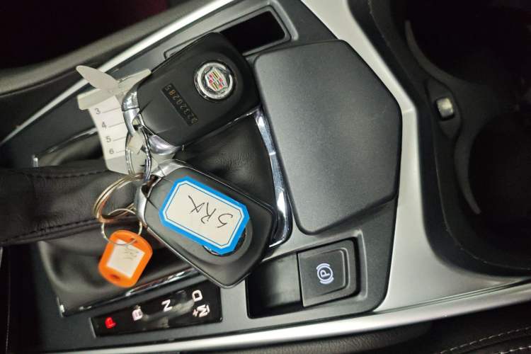 Used Cadillac SRX 2014 3.0L Comfort Model Interior 1