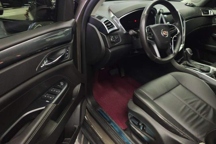 Used Cadillac SRX 2014 3.0L Comfort Model Interior 3