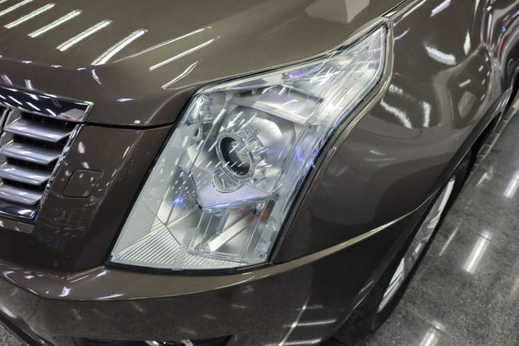 Used Cadillac SRX 2014 3.0L Comfort Model Left Front Headlight