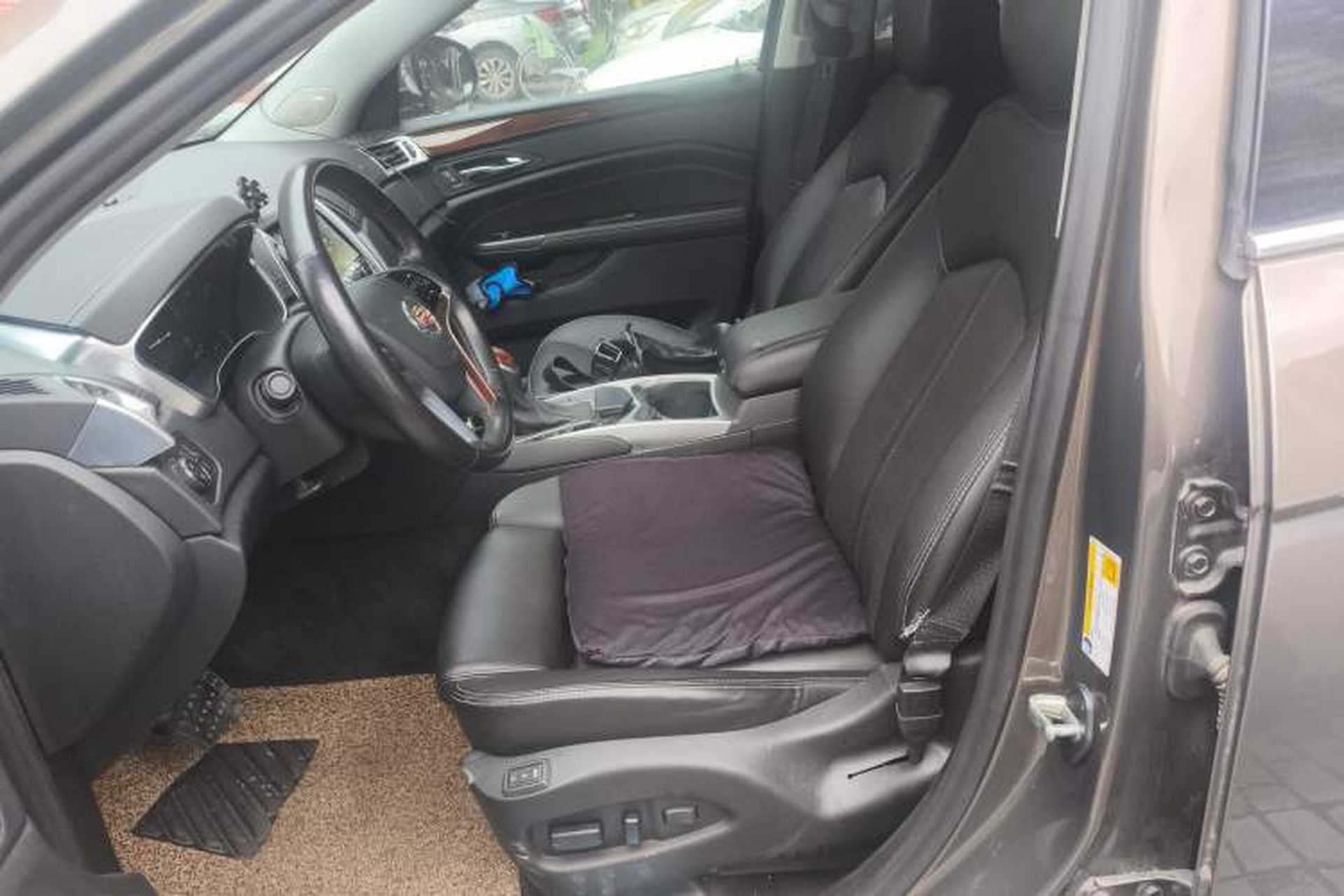 Used Cadillac SRX 2014 3.0L Elite Model Left Front Seat