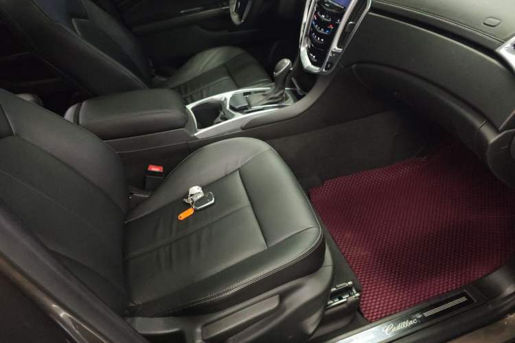 Used Cadillac SRX 2014 3.0L Comfort Model Right Front Seat