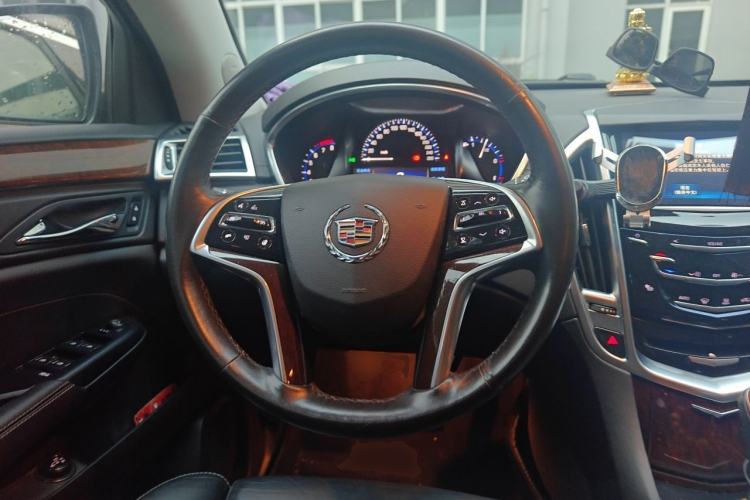 Used Cadillac SRX 2014 3.0L Elite Model Steering Wheel