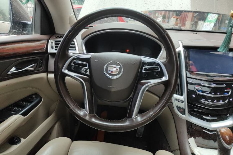 Used Cadillac SRX 2014 3.0L Elite Model Steering Wheel