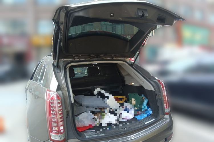 Used Cadillac SRX 2014 3.0L Elite Model Trunk