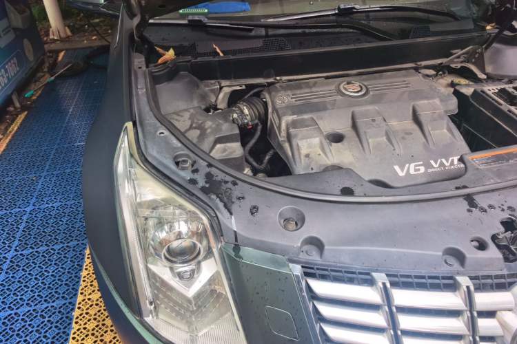 Used Cadillac SRX 2014 3.0L Leading Model Engine Bay Right