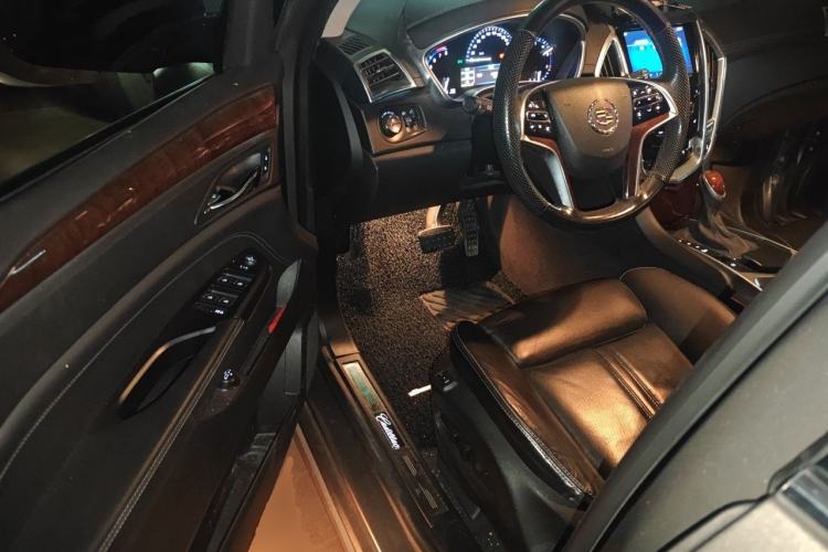 Used Cadillac SRX 2014 3.0L Luxury Model Driver Seat
