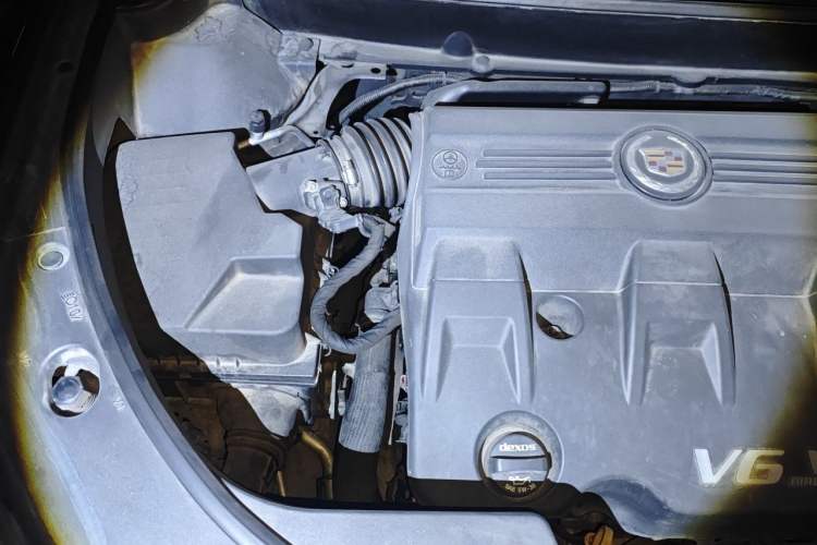 Used Cadillac SRX 2014 3.0L Luxury Model Engine Bay Right