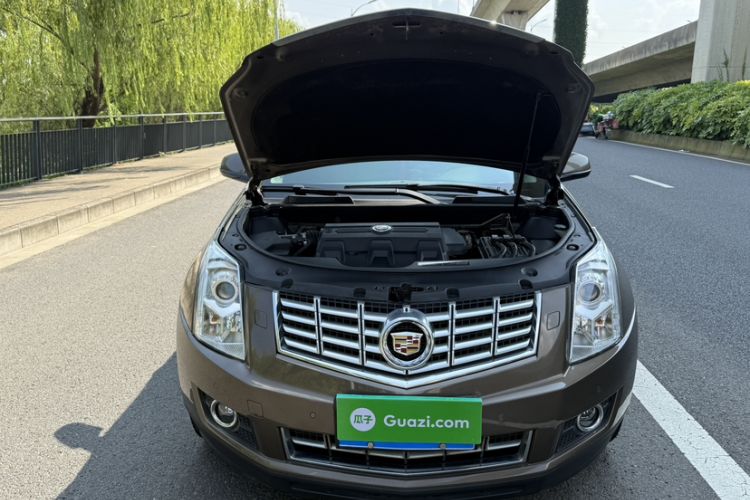 Used Cadillac SRX 2014 3.0L Elite Model Engine Bay