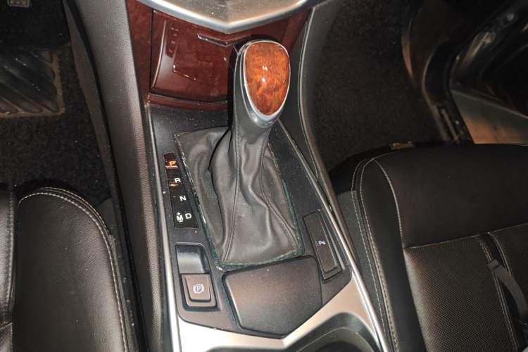 Used Cadillac SRX 2014 3.0L Luxury Model Gear Lever