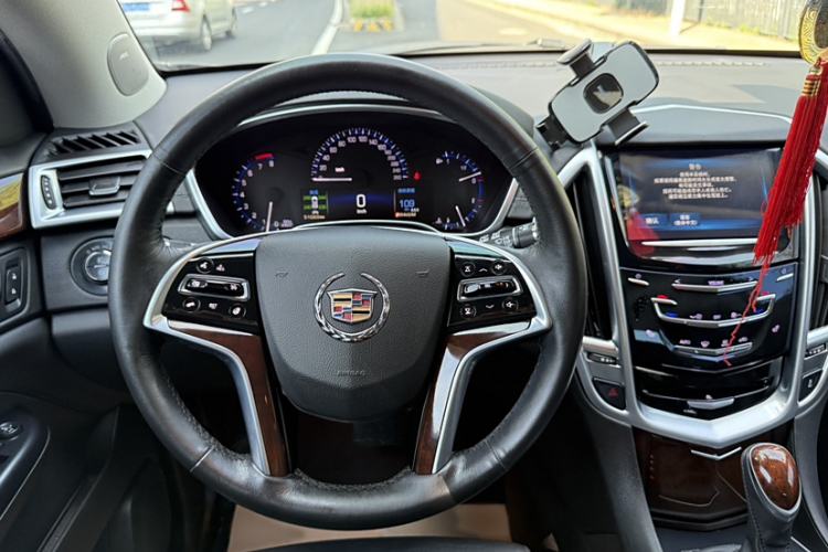 Used Cadillac SRX 2014 3.0L Elite Model Interior 2