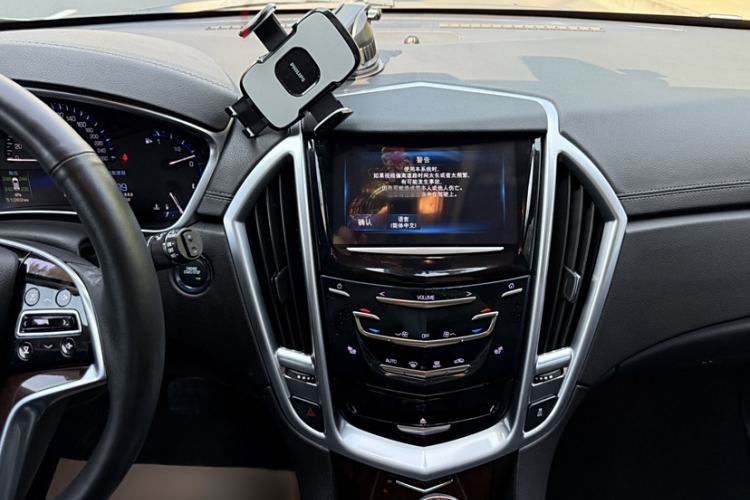 Used Cadillac SRX 2014 3.0L Elite Model Interior 4