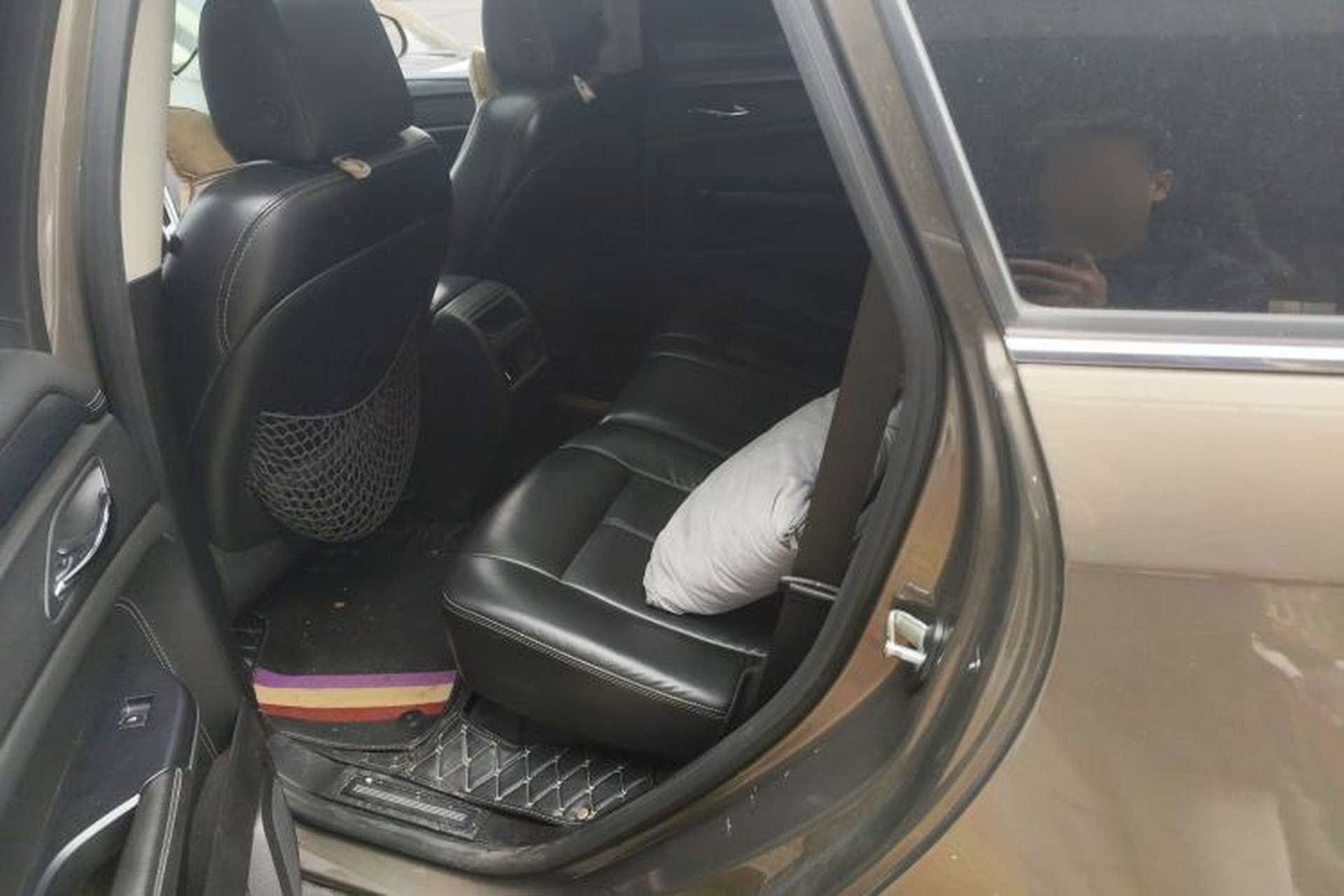 Used Cadillac SRX 2014 3.0L Comfort Model Left Rear Seat
