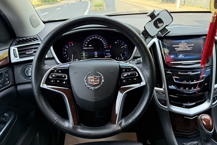 Used Cadillac SRX 2014 3.0L Elite Model Steering Wheel