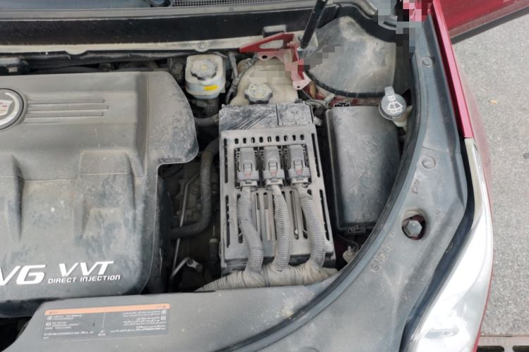 Used Cadillac SRX 2014 3.0L Comfort Model Engine Bay Left
