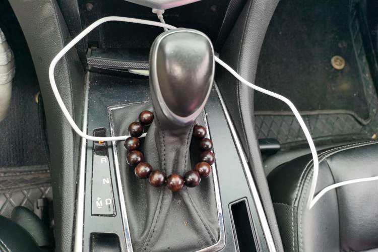 Used Cadillac SRX 2014 3.0L Comfort Model Gear Lever