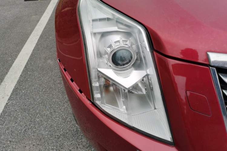 Used Cadillac SRX 2014 3.0L Comfort Model Right Front Headlight