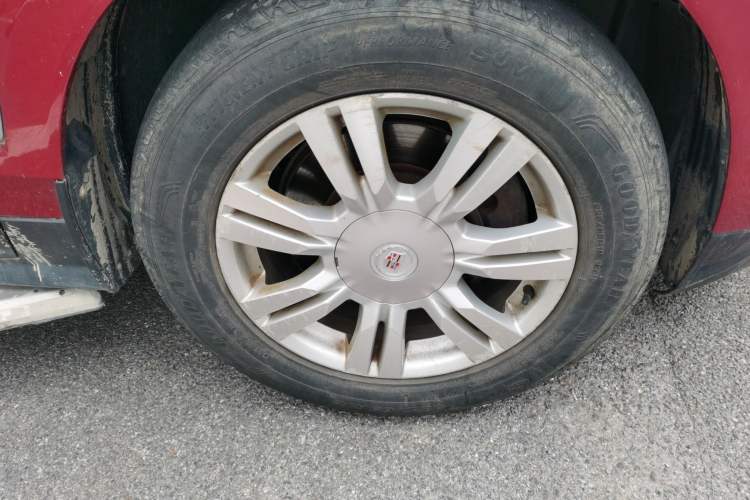 Used Cadillac SRX 2014 3.0L Comfort Model Right Front Wheel Hub